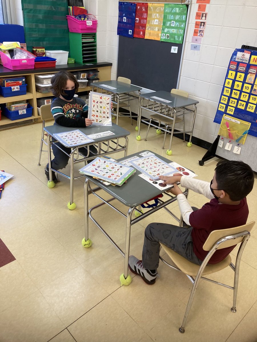 ELLexchange's tweet photo. No sitting “EEKK” this year. Not going to lie, partner reading in K -hybrid style-is a challenge! Today wasn’t perfect, but we are celebrating progress! #smallvictories ⁦@MontebelloEagle⁩ ⁦@KristiGuinness⁩ https://t.co/Mvq0oCZkbY