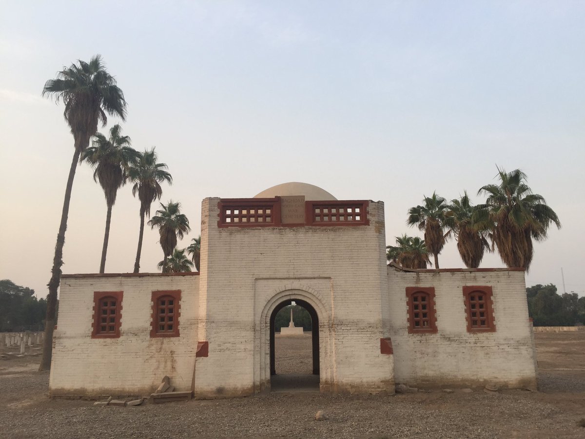  #GraveyardsofIraq The Baghdad (North Gate) War Cemetery contains 4,487 identified casualties from the First and Second World Wars, according to  @CWGC. Begun in April 1917, the deceased here are British, Australian, Indian & Polish troops, among others.