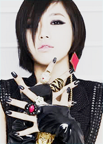 Moving on to: EUNJUNG's BEST ERA; I go crazy because of you. Honestly, the short-haired bob has been through the years the signature hairstyle for Eunjung's edgy image, but in this Era it was just the perfect shape and perfectly merged with the latex powerful fantasy of the looks