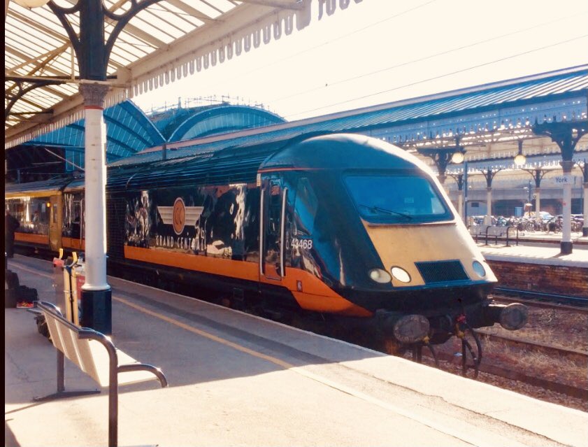 markhdw's tweet photo. Missing travelling by train, so here’s a Class 43 ‘125’ at York and also a few Class 180s #Adelante in amongst the hustle and bustle of Kings Cross before the run up to Sunderland via the scenic #DurhamCoastLine.
Best wishes to @GC_Rail staff - see you soon.
#KGX #DCL #ECML #HST https://t.co/xlq1cWDjkk