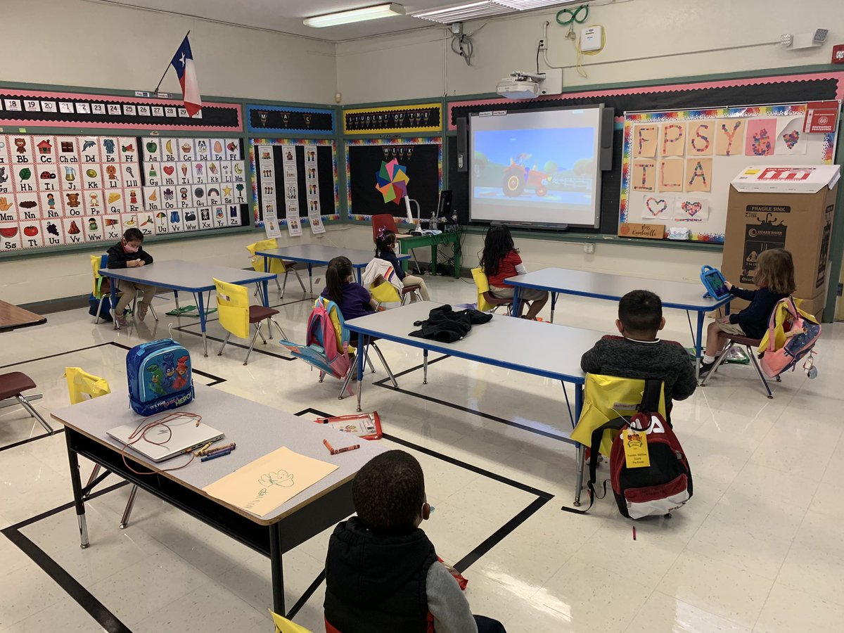 🗣Happy to support one of my Family Friendly Schools today! <a href="/shearnlions/">Shearn Elementary</a> have some outstanding pre-k students! @HISDFACE #TeamHISD 💪🏽