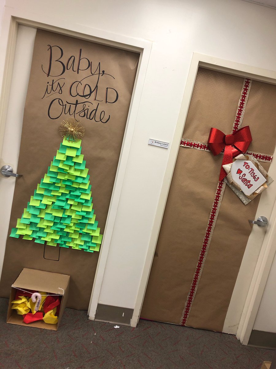 amberlk09's tweet photo. It’s Christmas time at T1363! Thanks to our TL’s for decorating all the doors! Seriously, how cute are these doors?! @britnicole_xo https://t.co/udV1NivAg5