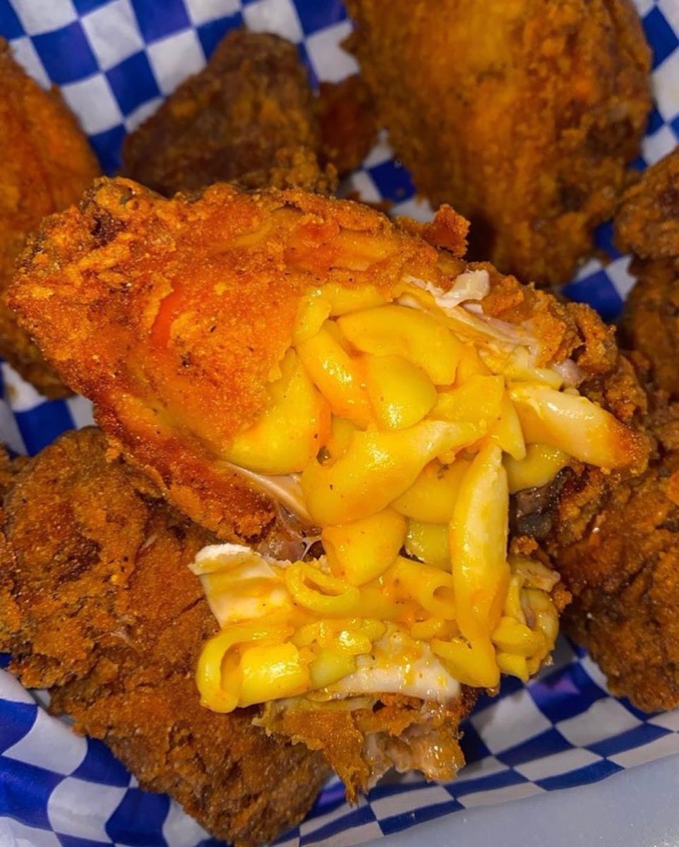 Moe💜💛 tweet media