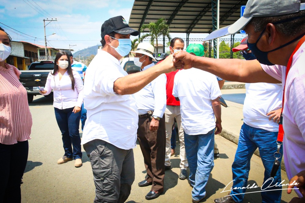 Leoorlandoa's tweet photo. El cantón Chone tiene una riqueza productiva y humana que enorgullece a Manabí y al país. Desde el Gobierno Provincial estamos rindiendo homenaje a ese potencial con obras que devuelven la esperanza y llevan justicia a quienes habían sido excluidos. https://t.co/Qj3jEWasrC