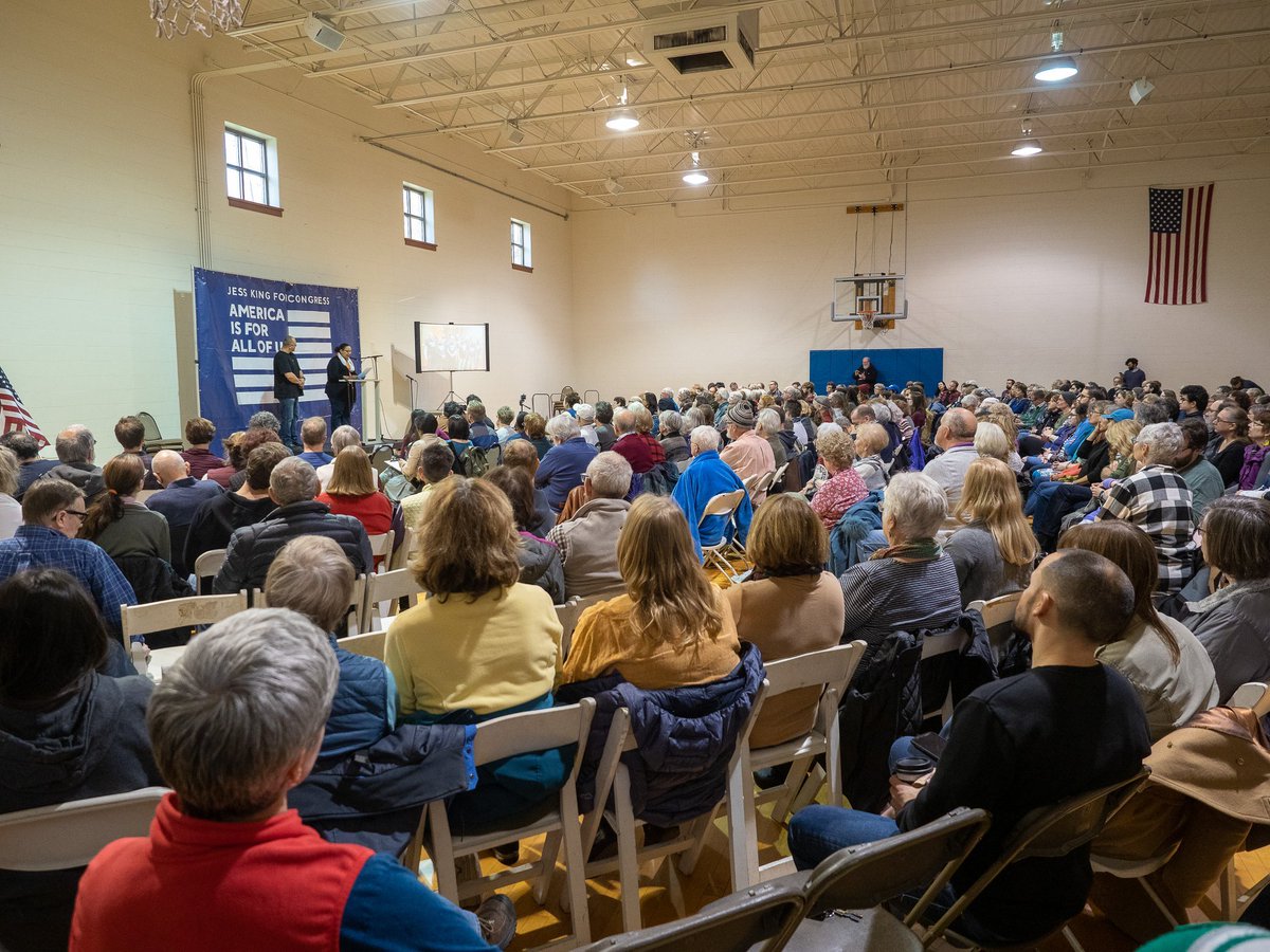 Our first major campaign was to elect Jess King—a working mom & people's champion—to Congress. Her 2018 campaign knocked over 200k doors and made over a million calls—a huge grassroots operation.We lost (bc of redistricting), but determined to press on with the power we built.