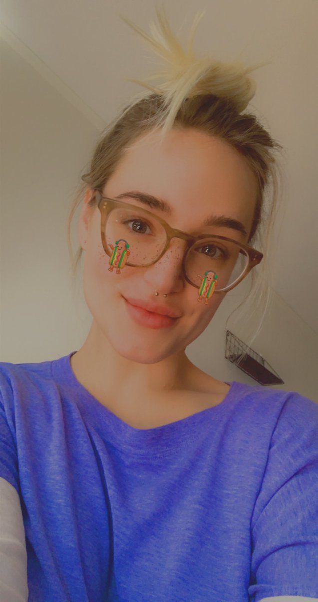 kyliecook44's tweet photo. Anyone wanna buy me lunch today? π₯Ίπβ¨ #buymefood #hungry #fooddaddy #yum #onlyfanscutie https://t.co/qVwYBmIr74