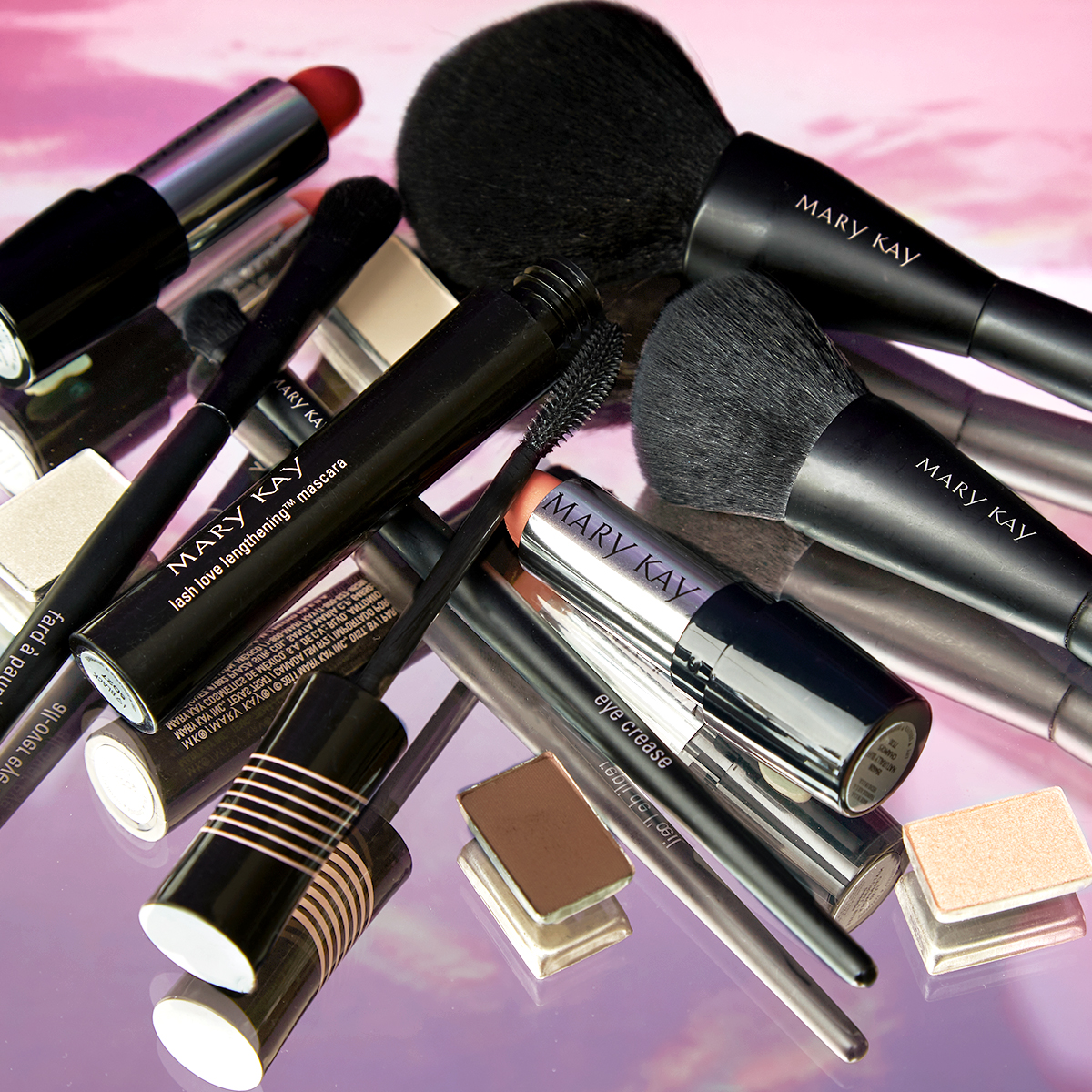MaryKay's tweet photo. Friday beauty feels! ✨ #MaryKay https://t.co/woTZ2GSLpa https://t.co/qbjhm35iDZ