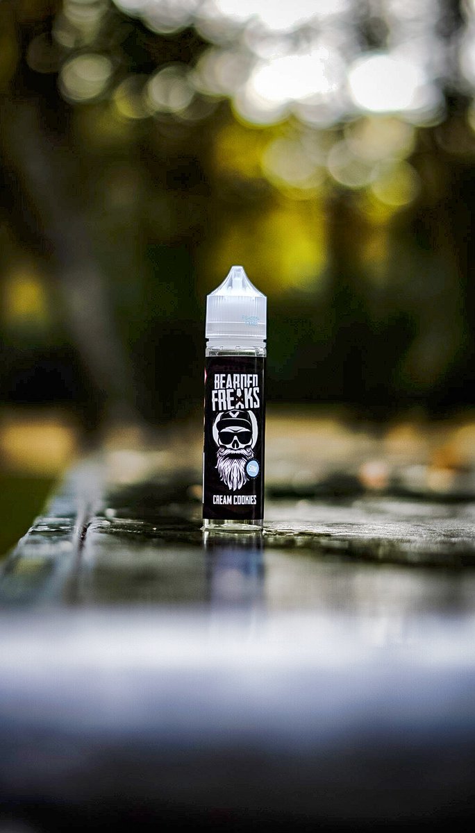 Cream Cookies is a combination of delicious cookies dipped in freshly mixed cream, A flavour that must be tried today!🍪💨

thevapinghamster.com/product/cream-…