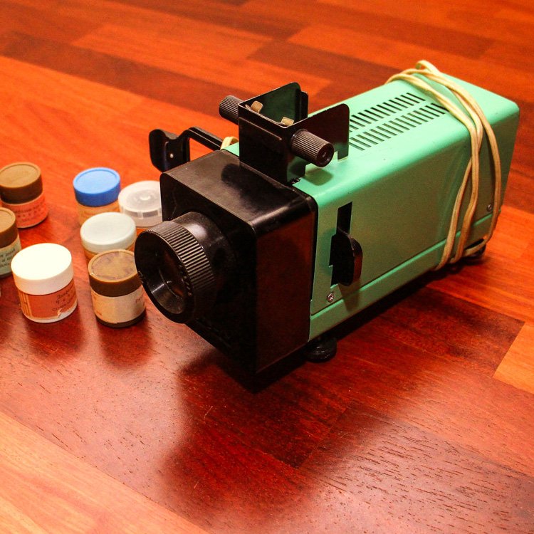 диапроектор для диафильмов пленочный. диапроектор ф68. фильмоскоп ф-68. диапроектор ссср пленочный. аппарат для диафильмов название.