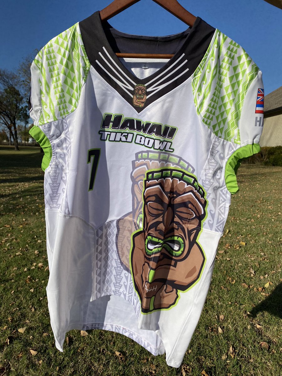 HawaiiTikiBowl's tweet photo. HTB football jerseys are looking good &amp; fixing to be sent to our athletes 🙌🏼🏈 https://t.co/vPUrgmBfB4