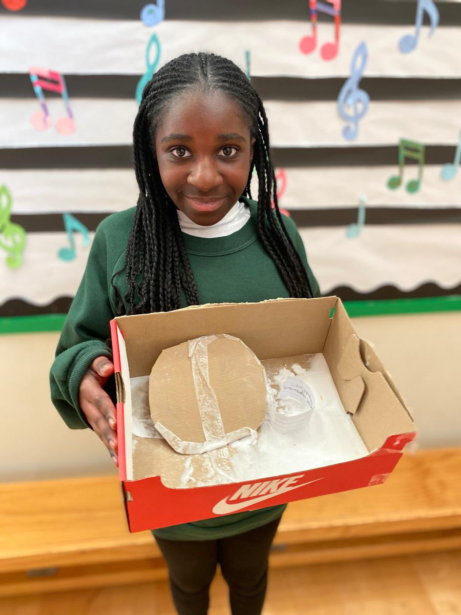 Discovery_Y6's tweet photo. A new chapter begins 📖 Chapter 6.2
Wow! 🤩 Our amazing Year 6 pupils presented their vocabulary projects today and they were absolutely stunning 😍❄️ We are so proud of you! 👍 Well done!🥇#Year6 #DPS #proud #iceicebaby #coollearning #icywhatyoudidthere #icetoseeyoutoseeyouice https://t.co/YzkXYJpfrV