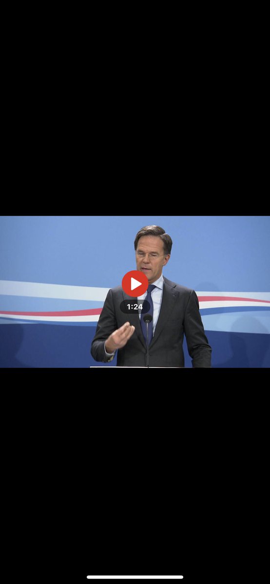 Ik kan er gewoon niet aan wennen die tandpasta reclame op de achtergrond