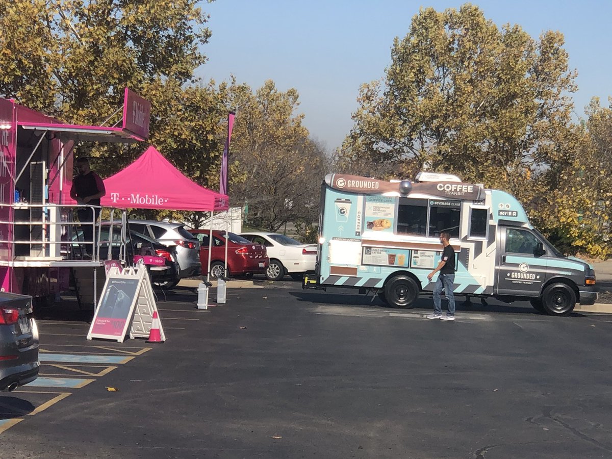 CinciSusieD's tweet photo. Congratulations on our Grand opening in Springfield Ohio!! Stop by for truck fun, prizes coffee, lattes and hot chocolate!! ❤️❤️#GreatLakesSmallTownRural @pastorius11 @ByrnesShawn https://t.co/Kyw3HFl4TS