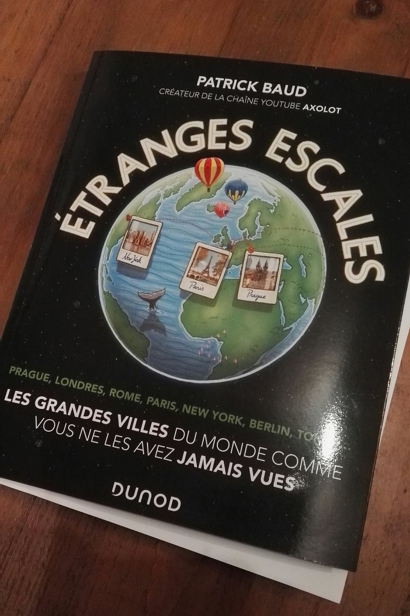 _Elisa_Lewis_'s tweet photo. @patrick_baud je le potasse en long, en large et en travers depuis le jour de sa sortie ! Il est génial ! Big up pour la maquettiste, ce livre est canon :-D #etrangesescales #Axolot  #curiosity https://t.co/B1iukdlhNj
