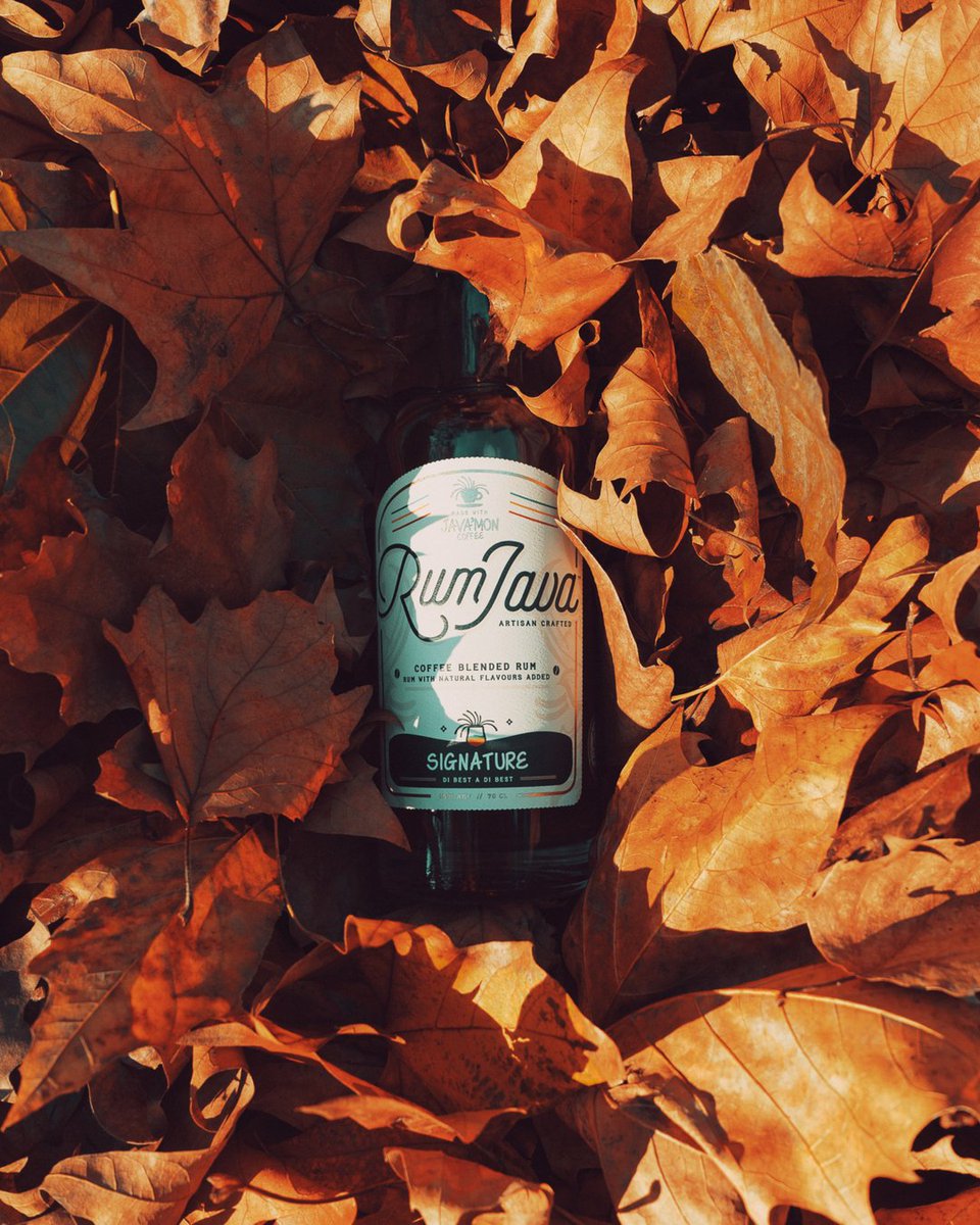 Javarumco's tweet photo. Who doesn't love fall?....and Rum Java of course 😉🍂🍁
#rumjava #artisan #crafted #javamon #coffee #infused #cinnamon #rum #craft #cocktails #bartender #mixology #london #uk #florida #california #texas #miami #drinks #spirits #barista #autumn #fall #alltheleavesarebrown https://t.co/CKffNiR5Xf