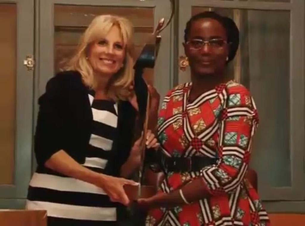 JeannineFalanga's tweet photo. #RDC - #USA
L'honorable #Jaynet Kabila et la future 1ere dame Amercaine, madame @JoeBiden. https://t.co/GWm8hYrofT
