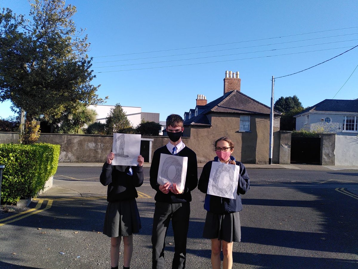 flossiebeachcl1's tweet photo. Week 100 🎉 Not really a celebration, how many more 100’s of weeks will the strike go on for...we won’t give up until climate change is no more 💚🌍 #climatestrike #FridaysForFuture @GretaThunberg @FFFDUBLIN @FFFLimerick @fff_europe @EamonRyan @MarkRuffalo @LeoDiCaprio https://t.co/qRHdqeJwdu