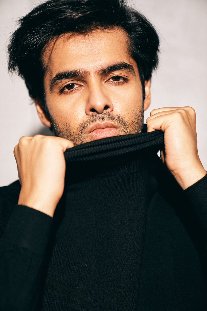ramsayz's tweet photo. 9 to 5: Show em how you Rock..
5 to 9: Show em how you Roll!!

Love..
#RAPO https://t.co/9ZrYB8Utkg