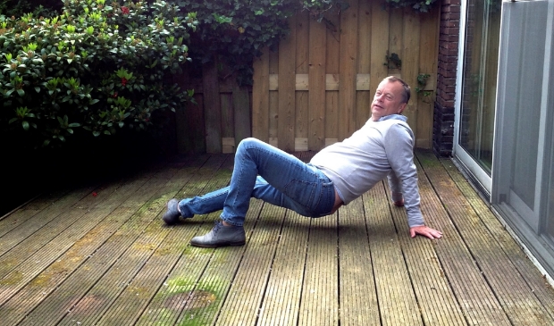 De Borstelman zorgt voor een schoon en veilig terras! -  groot-westland.nl/nieuws/algemee…