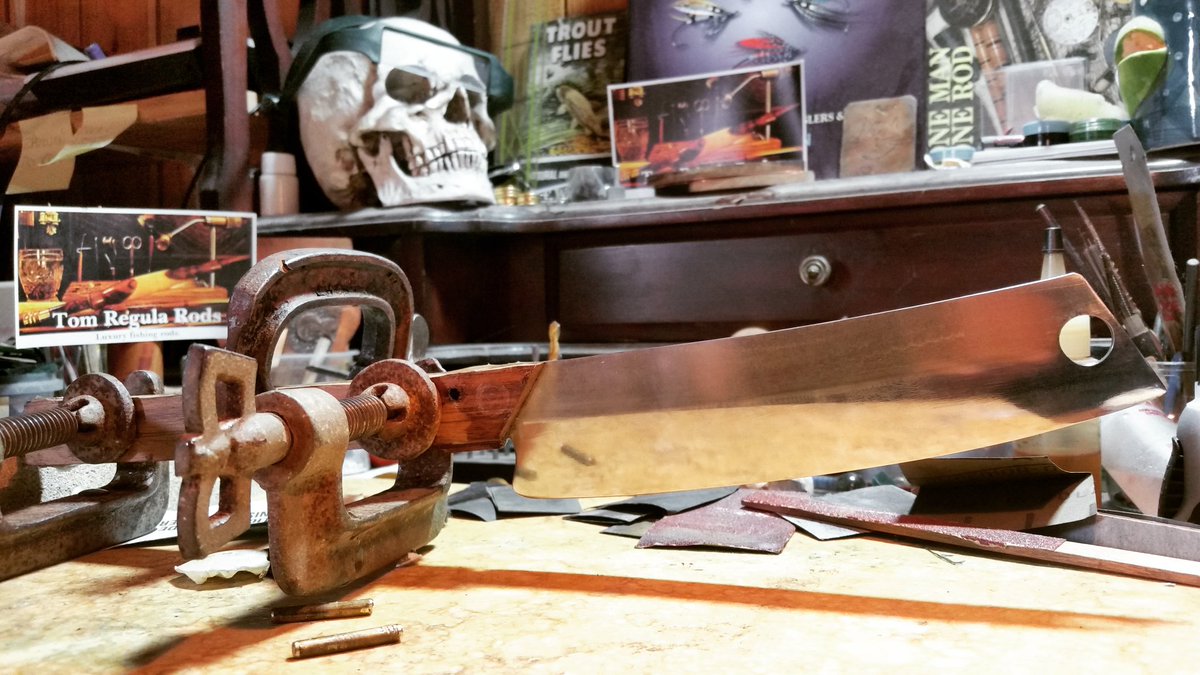 RodsAndBlades's tweet photo. Mortie the Scull carefully oversees the construction of the new "Barbarian Nakiri" 😁 #michelangelofoundation #ExperienceExcellence #HomoFaberGuide #chefsknife #artknife #chef  #food #steak #meat #customknives #edc #handmadeinbritain #customcutlery #art #Eatingtools @eatingtools https://t.co/LVEc4T4kzB