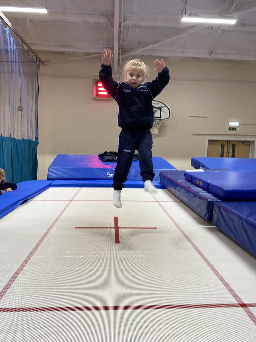 HGSport1's tweet image. Year 1 girls enjoying their first trampolining lesson #starjumps #excitedchildren #FriYAY
