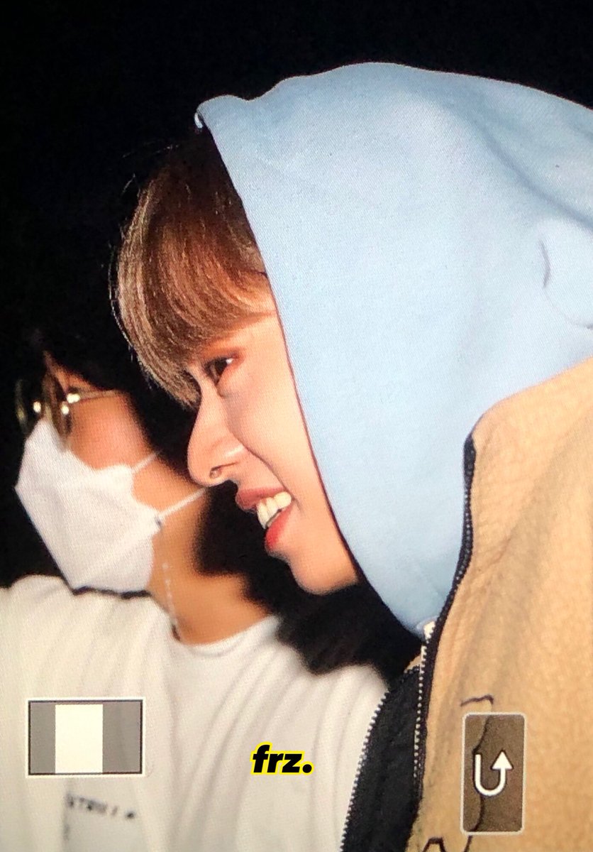 FREEZE917's tweet photo. 201106 #김동현 #AB6IX 
아 퇴근 씽낭당~!~! 수고했어💙💙 https://t.co/fkmr5YnuGS
