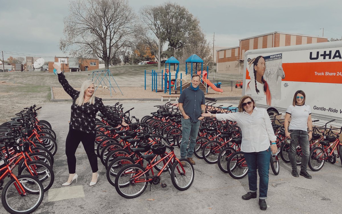 MetroSchools's tweet photo. Ride like the wind! 55 @fallhamiltoneos 1st graders got new bikes, thanks to the generosity of Kriste Goad, Mike Saunders and the @CANdAid Power Your People Campaign. Bonus: professional rider @jefflenosky bunny hopped the principal, @principalest. 🚲 https://t.co/jQASvxM0JZ