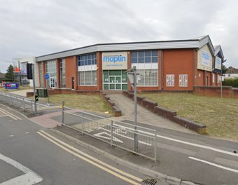 We are marketing this unit on the busy junction of Farnham Road and Bath Road in Slough. Click this link for details: bklprop.co.uk/property/unit-… speak to <a href="/simondwild/">simon wild</a> <a href="/bklprop/">BKL Property Consultants LLP</a>