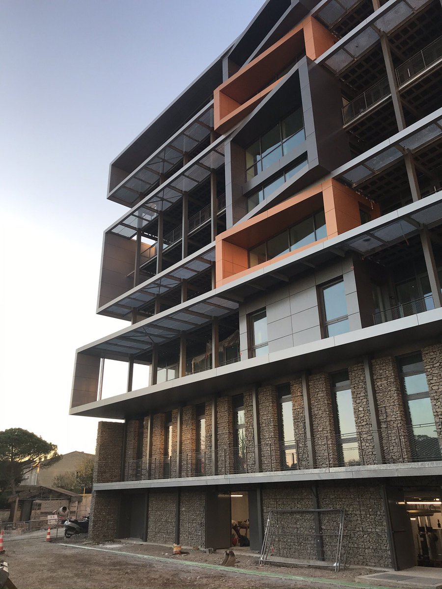 creaturearchi's tweet photo. La première phase du projet de restructuration de bureaux pour IMA, en association avec Victor architectes, touche bientôt à sa fin. Très heureux de cette réalisation à #Niort ! https://t.co/Z8m0V660h5