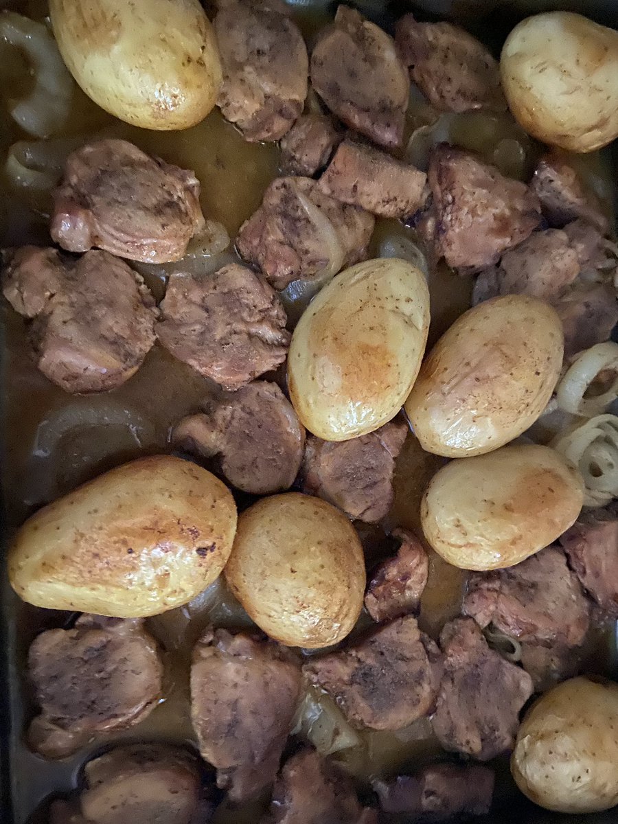 drarequena's tweet image. #seaic2020 entre tuit y congreso online he puesto la comida, multitask @AlergoMalaga