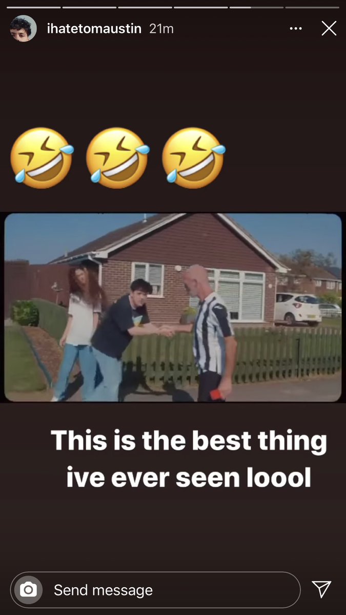 davepperlmutter's tweet photo. 🤣🤣🤣 When you go on @instagram &amp; see, “This is the best thing I’ve seen, LOL.” By @ihatetomaustin AKA #British RISING STAR of 2020 #NikoB with #QuickDrive on @YouTube OVER 418K views https://t.co/Q0WC2Kh9hU #FridayMotivation #FridayMusicFun #NewMusic #hiphop #IARTG #bookboost https://t.co/duHgYEU1Cj