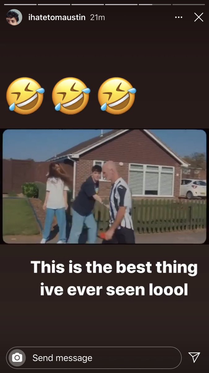 davepperlmutter's tweet photo. 🤣🤣🤣 When you go on @instagram &amp; see, “This is the best thing I’ve seen, LOL.” By @ihatetomaustin AKA #British RISING STAR of 2020 #NikoB with #QuickDrive on @YouTube OVER 418K views https://t.co/Q0WC2Kh9hU #FridayMotivation #FridayMusicFun #NewMusic #hiphop #IARTG #bookboost https://t.co/duHgYEU1Cj