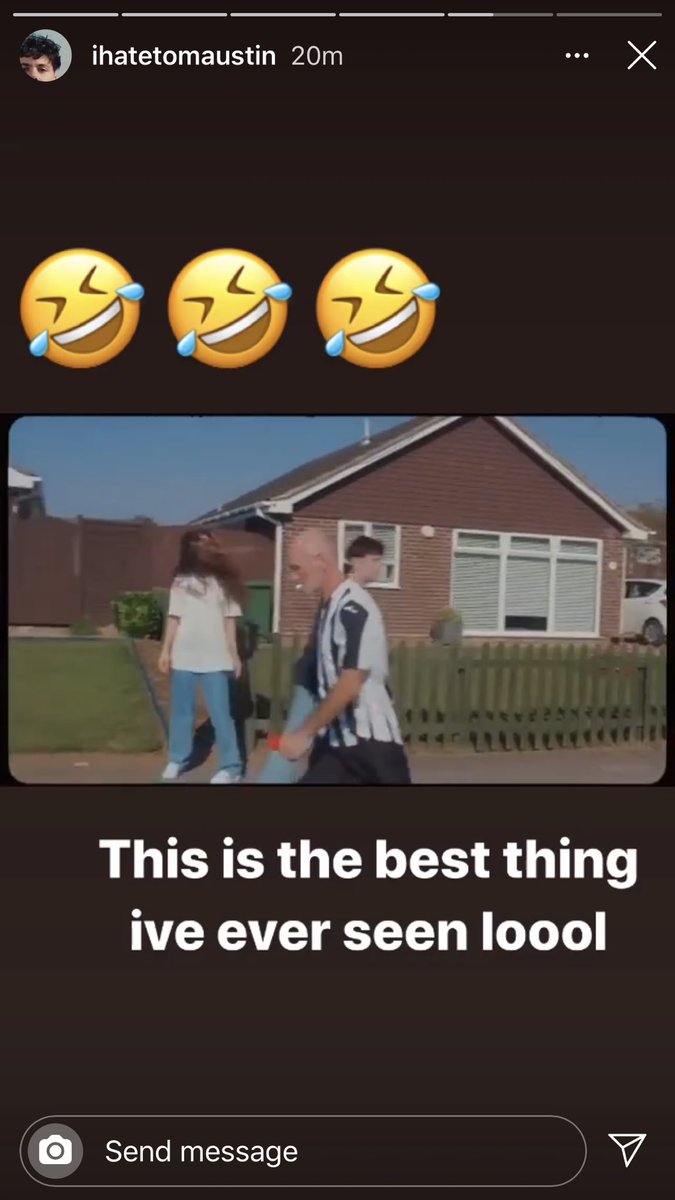 davepperlmutter's tweet photo. 🤣🤣🤣 When you go on @instagram &amp; see, “This is the best thing I’ve seen, LOL.” By @ihatetomaustin AKA #British RISING STAR of 2020 #NikoB with #QuickDrive on @YouTube OVER 418K views https://t.co/Q0WC2Kh9hU #FridayMotivation #FridayMusicFun #NewMusic #hiphop #IARTG #bookboost https://t.co/duHgYEU1Cj
