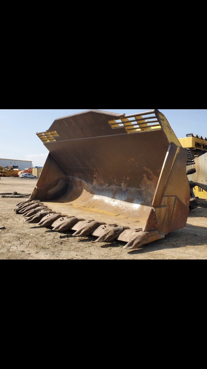 BruceEquipment's tweet photo. KOMATSU WA1200 PARTS
SN:50015 
FRONT AXLE ASSEMBLY-INCLUDES NEW DIFF THAT WAS JUST INSTALLED BEFORE PARKING.RECENT FINALS. 
HIGH LIFT BOOM ASSEMBLY 
SPADE NOSE ROCK BUCKET-VERY GOOD(4)BRIDGESTONE 65/65-57 D LUG TYPE 2 TIRE SET WITH RIMS-VERY GOOD TRANSMISSION ASSEMBLY-7,800 HRS https://t.co/Fdz00oHgaj
