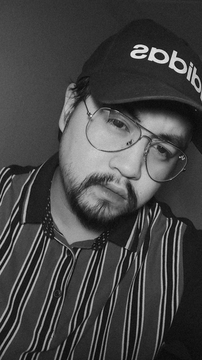 kokoLB199521's tweet image. The smile on your face let's me know that you need me
There's a truth in your eyes saying you'll never leave me
The touch of your hand says you'll catch me wherever I fall
You say it best
When you say nothing at all #RonanKeating #WhenYouSayNothingAtAll