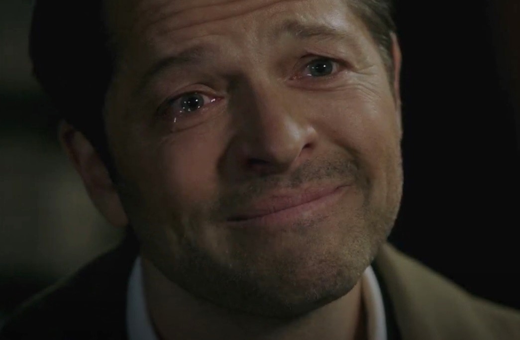 margackles's tweet photo. “Happiness isn’t in the having. It’s in just being. It’s in just saying it.
I love you, Dean”

His love really changed him, he didn't know what it was to FEEL, he hadn't "people skills", he had trouble with emotions.

Look at him now. LOOK AT HIS EYES <3
#destiel #Supernatural https://t.co/zfYgRYQmcF