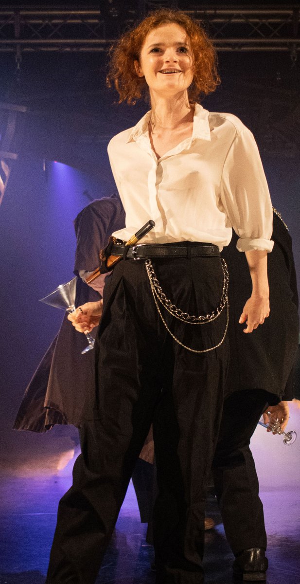 FourthMonkeyTC's tweet image. ... and a selection of fantastic shots of some of our graduating @FourthRep students performing Shakespeare's 'Richard III' (dir. @poppychristobel), their final production from the Monkey House &amp;amp; the culmination of their #actortraining - bravo, Monkeys! 
(📷: @maxanth_ny)