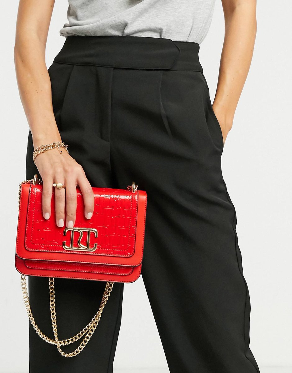 cocosglam's tweet photo. River Island Women Sale ‼️

Was - N31,000 ❌ , Now - N24,000 ✔️

ON PREORDER ONLY

PREORDER TIME-FRAME 
5 - 10 Business Days After Payment. https://t.co/Yc8ziDGBMk