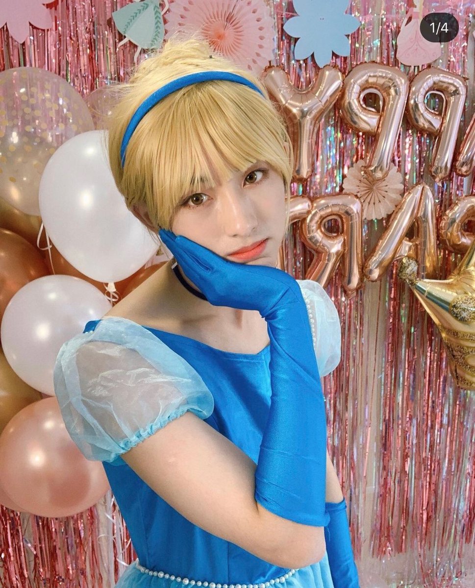 _aibaby's tweet photo. ハロウィンてかお誕生日の子が女装してみたかっただけなのにノリでみんなもする？って聞いたら全員ノリノリでディズニープリンセスになっちゃったの最高なのでみて。そんでお誕生日ボーイウィンウィンくんめちゃくちゃ三宅健くんと石原さとみさんのハーフじゃないですか？？ https://t.co/Zaw8wYIFvg