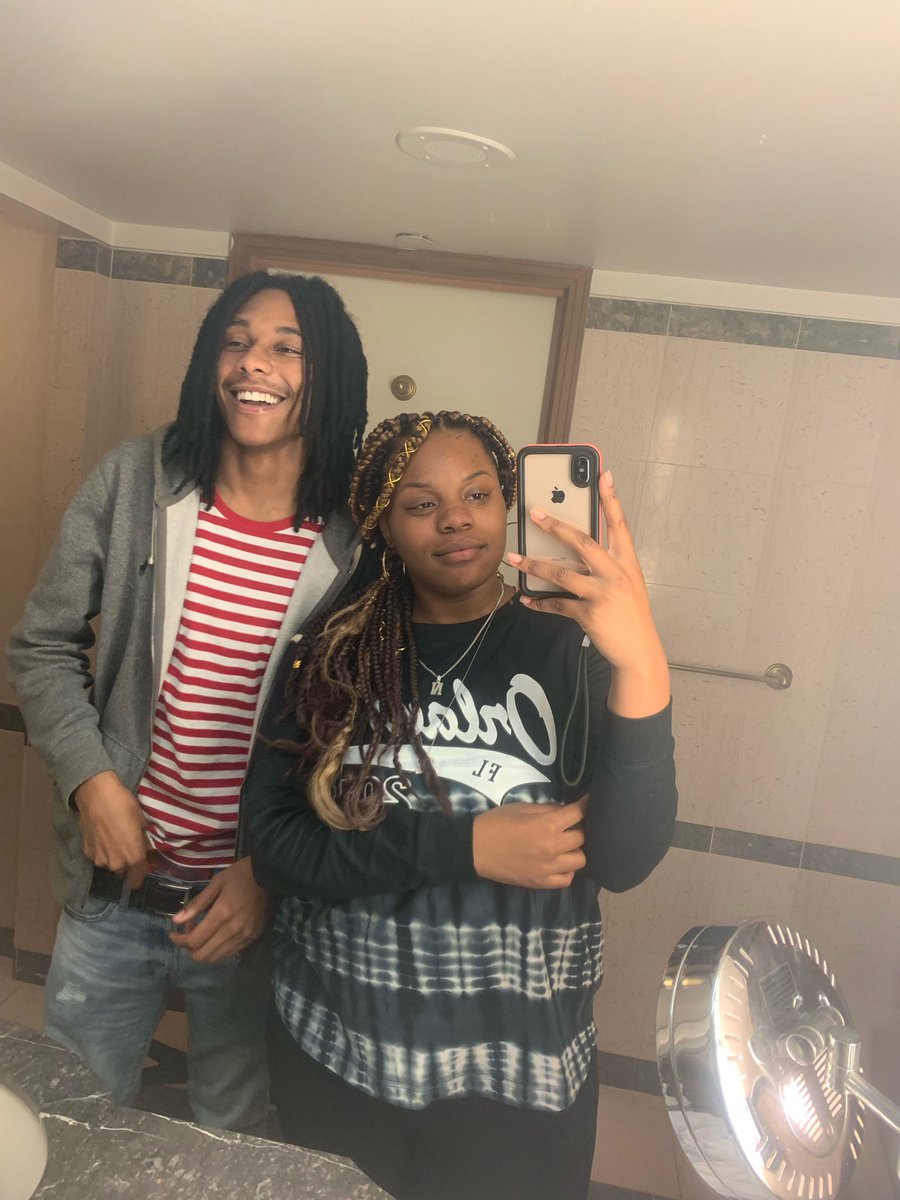 Niydior_'s tweet photo. Thats smile😍 i would do anything to see it again 🥺 @bundles800 https://t.co/m948NHPfBa
