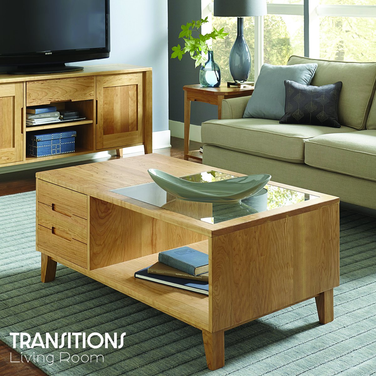 Fusion_Amish's tweet photo. Our Transitions Living Room Collection blends storage with practical function. Each piece can serve a number of functions! Shown here is our Rectangular Cocktail Table, our Entertainment Console, and our Lamp Table- all in a natural finish.
#solidwood #americanmade #livingroom https://t.co/oIr13FCJfz