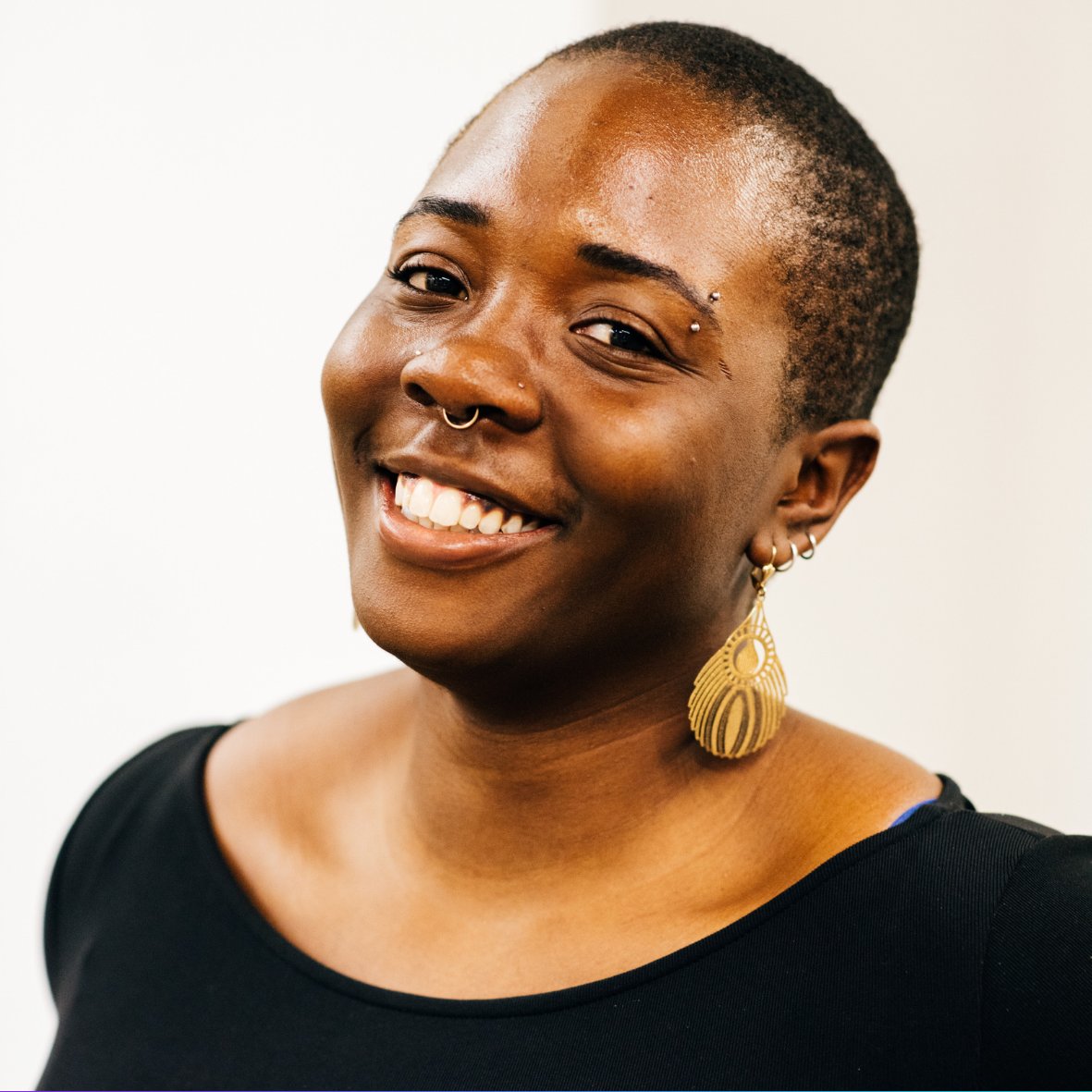 This is Christine Pungong She has worked at the  @V_and_A and  @BowArts in Gallery Curation and EngagementShe has written amazing blogs where you can get to know more about her & her experiences which you can find here   https://bit.ly/3eah68E&nbsp;  https://bit.ly/3eJsQQu&nbsp;