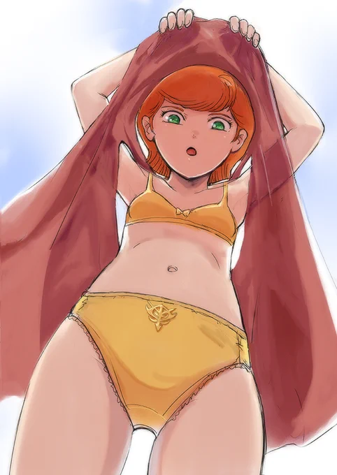 水着のミネバ様です。 