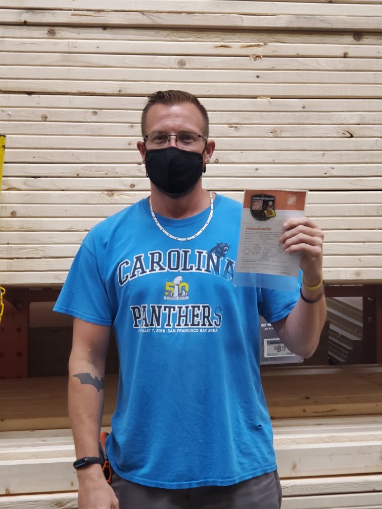 jaimee_weghorst's tweet photo. 0️⃣1️⃣4️⃣1️⃣ recognizing D21 Recovery associate Mitch for an out standing job on recovery every night. @shandranewman60 @KtAllenHD @robq5152 @TammyColemanTHD #CreatingShareHolderValue #DeliveringOnOurOrangePromise Way to drive our business 🙌 You’re on 🔥 https://t.co/HeEMDROD6S
