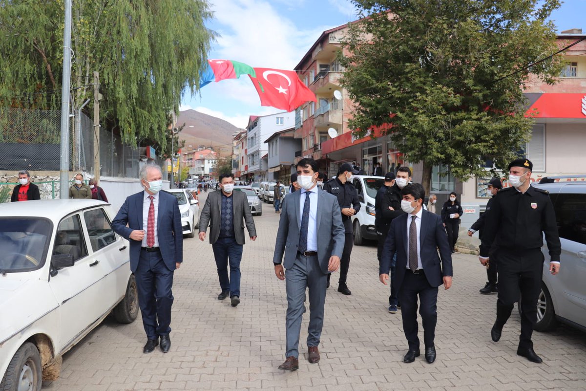 omersvgili's tweet photo. Tufanbeyli İlçemizde, Belediye Başkanımız, Kurum Amirlerimiz ve Denetim Ekiplerimizle birlikte Kovid-19 denetimini gerçekleştirdik. https://t.co/1Tk29vJrJy