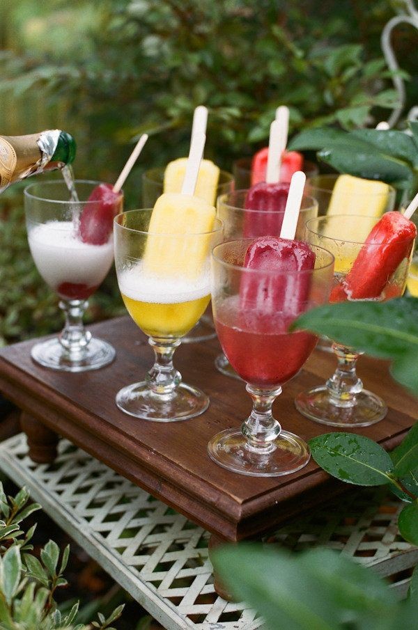 ใครที่เป็นสาวกของหวาน  ต้องไม่พลาด!

    มุมเจลาโต้!!

   สารพัดรสชานิให้เลือก  สารพัดท้อปปิ้งให้ใส่ลงถ้วยแบบไม่อั้น

   ไอศครีมเนื้อนุ่ม  มาลองหน่อยสิครับ