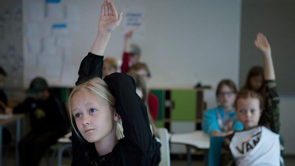Om du missade artikeln i DN i veckan, läs den nu! Ett så viktigt budskap! "Är du säker?" #290cybersecurity som syftar till att skapa säkra vanor hos barn och ungdomar på nätet.  bit.ly/350xOWt