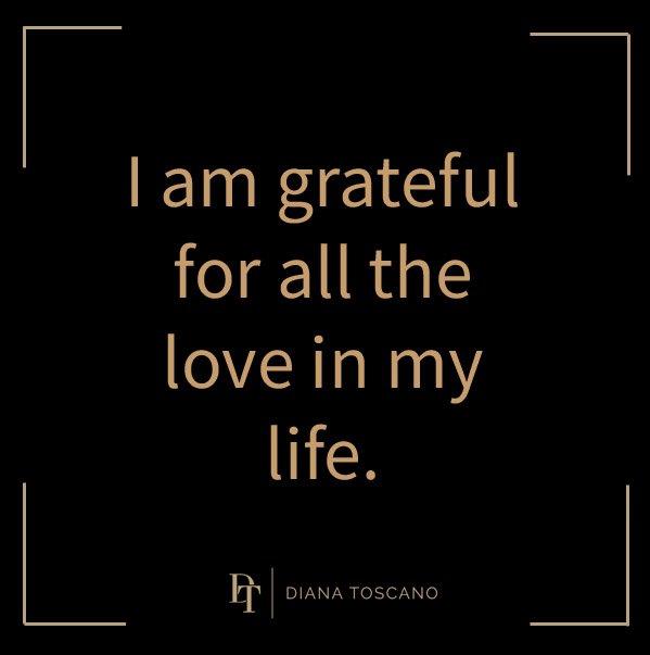 dianatcoach's tweet photo. Affirmation of the day.
#grateful #love #positivity #affirmation https://t.co/z8u2wNImta