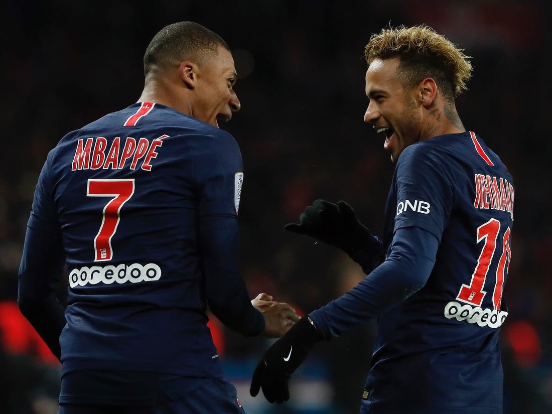 Additionally, we can see something similar in Mbappé’s and Neymar’s partnership. Neymar is more of a playmaking 10 nowadays, but he defo also switches things up with Mbappé, and I see no reason as to why Hazard wouldn’t be able to do the same with Benzema.