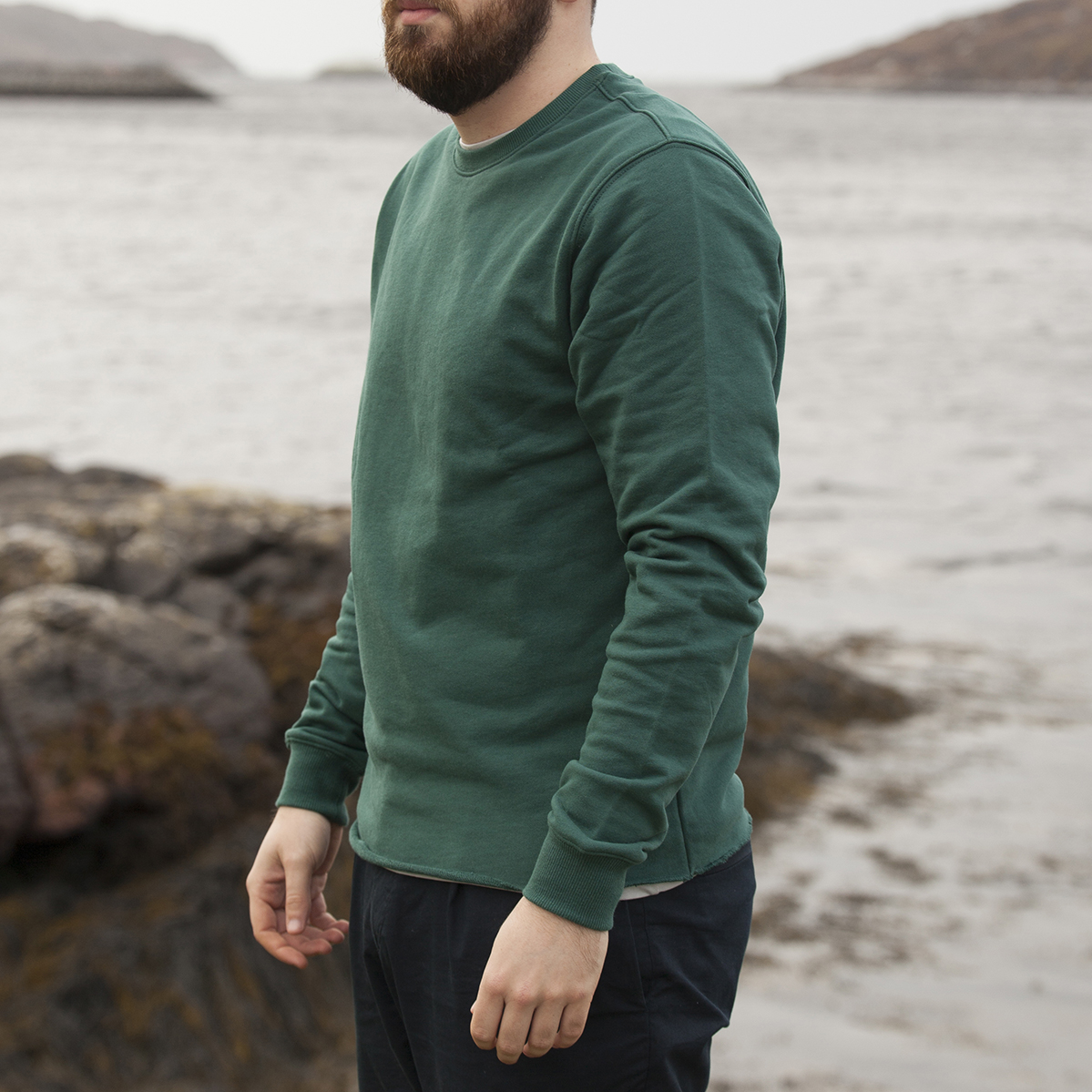 FidirStore's tweet photo. Our sweatshirts are designed for a relaxed and comfortable fit.  Made from thick cotton and finished with flatlock hem stitching for a rugged look. 

Available in grey marl and green https://t.co/qt6uHc0Fen https://t.co/eipkUf6AvN